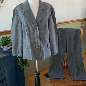 Vintage Spago Before Anything Else Gray Polyester Pant Suit